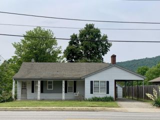 Foreclosed Home - 825 N MAIN ST, 24151