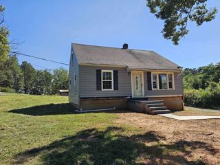 Foreclosed Home - 2509 CALLAWAY RD, 24151