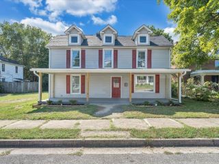 Foreclosed Home - 233 UNION ST, 24153