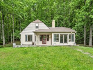 Foreclosed Home - 5366 JETERS CHAPEL RD, 24179