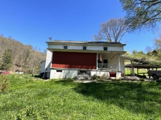 Foreclosed Home - 3271 GRAVEL LICK RD, 24224