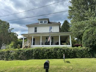 Foreclosed Home - 445 FOURTH AVE, 24245