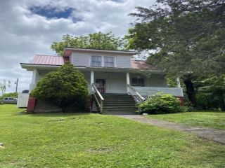 Foreclosed Home - 240 2ND ST SE, 24301