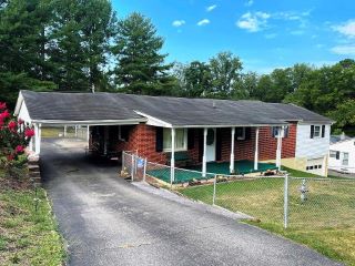 Foreclosed Home - 608 GREENVIEW CT, 24301