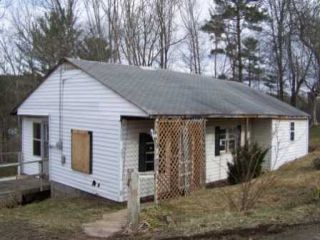Foreclosed Home - 126 ADDER LN, 24330