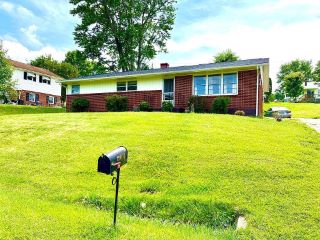 Foreclosed Home - 106 OAKLAWN AVE, 24333