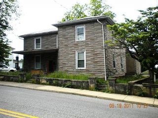 Foreclosed Home - 10 W HAMPTON ST, 24401