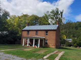 Foreclosed Home - 541 S RIVER RD, 24416