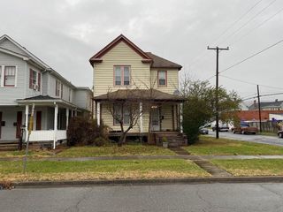 Foreclosed Home - 101 N MARION AVE, 24426