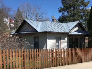 Foreclosed Home - 242 W MAIN ST, 24465