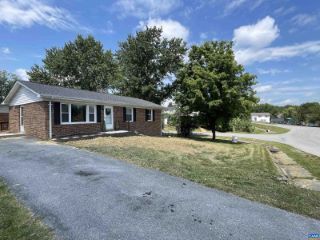 Foreclosed Home - 23 BINGHAM ST, 24482