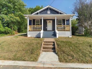 Foreclosed Home - 2110 8TH ST, 24501