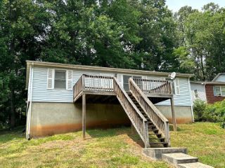 Foreclosed Home - 168 WALNUT ST, 24521