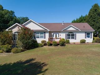 Foreclosed Home - 1676 FIDDLER CREEK RD, 24523