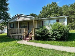 Foreclosed Home - 101 PINE ST, 24531