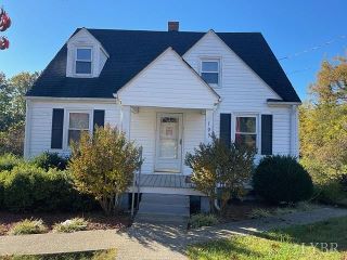 Foreclosed Home - 109 POPLAR ST, 24563