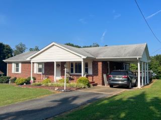 Foreclosed Home - 1649 GRIT RD, 24563