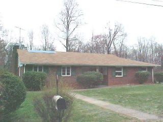 Foreclosed Home - 242 RIDGE ST, 24572