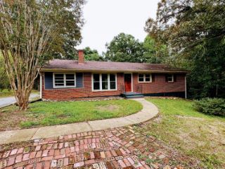 Foreclosed Home - 211 MAPLE DR, 24572
