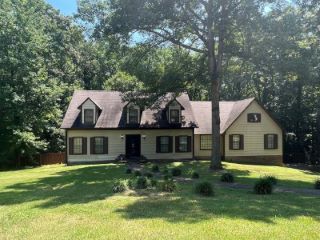 Foreclosed Home - 303 FOREST DR, 24592