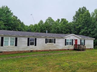 Foreclosed Home - 580 BEEKS LN, 24593
