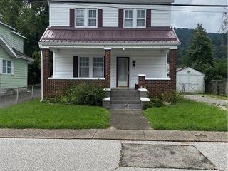 Foreclosed Home - 704 E RIVERVIEW DR, 25015