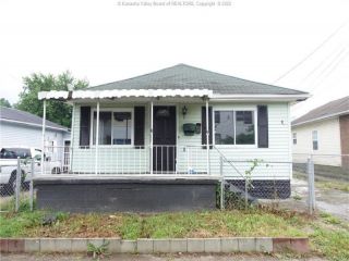 Foreclosed Home - 140 6TH ST, 25064