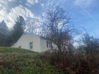 Foreclosed Home - 556 ORCHARD AVE, 25071