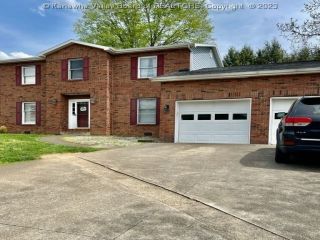Foreclosed Home - 5 GRAYSTONE EST, 25071