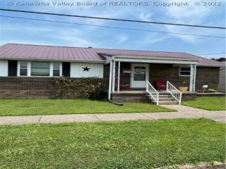 Foreclosed Home - 3303 33RD ST, 25143