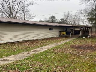 Foreclosed Home - List 100385085