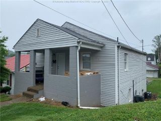 Foreclosed Home - 612 SPRING ST, 25177