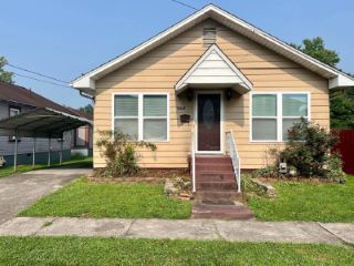 Foreclosed Home - 103 A ST, 25177