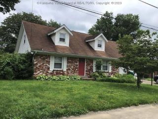 Foreclosed Home - 231 SHAWNEE EST, 25213