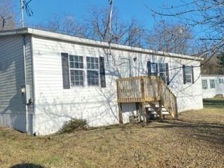 Foreclosed Home - 116 LAKEVIEW DR, 25239