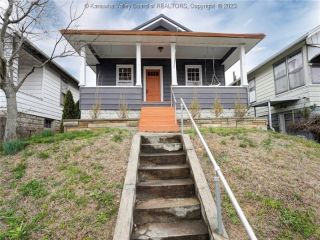 Foreclosed Home - 924 RED OAK ST, 25302