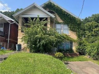 Foreclosed Home - 137 COSTELLO ST, 25302
