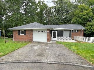Foreclosed Home - 501 SPOTSWOOD RD, 25303