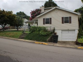 Foreclosed Home - 238 SHEPHERD AVE, 25303