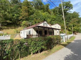 Foreclosed Home - 736 MILE FORK RD, 25312
