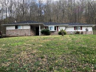 Foreclosed Home - 1011 Lynn Oak Drive, 25313