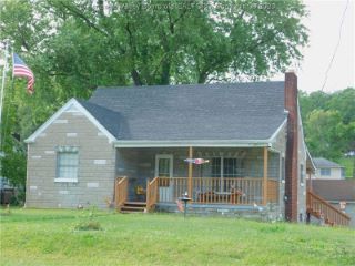 Foreclosed Home - 5232 BIG TYLER RD, 25313
