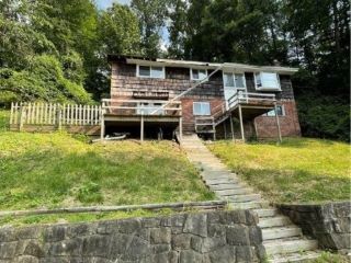 Foreclosed Home - List 100844801