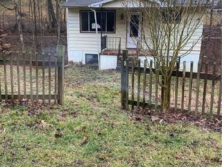 Foreclosed Home - 209 AMERICAN WAY, 25320