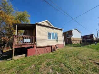 Foreclosed Home - 1882 7TH AVE, 25387