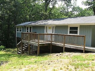 Foreclosed Home - 129 RACCOON LN, 25420