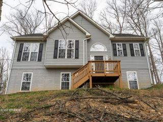 Foreclosed Home - 47 Goode Ln, 25425