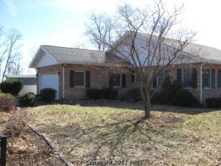 Foreclosed Home - 2832 MOUNTAIN LAKE RD, 25427