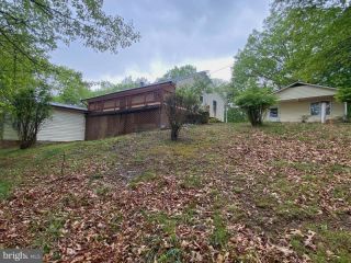 Foreclosed Home - 818 PLATEAU DR, 25427