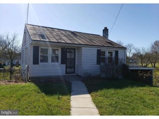 Foreclosed Home - 405 W 5th Ave, 25438